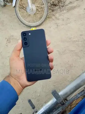 Samsung Galaxy S22 plus