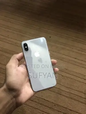 Pristine iPhone X Unlocked with Original Accessories