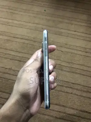 Pristine iPhone X Unlocked with Original Accessories