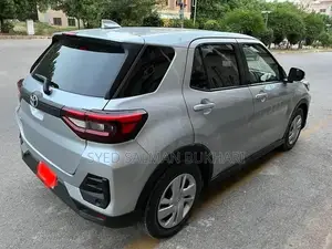 Toyota Raize 2021 Compact SUV - Fresh Import Luxury Crossover