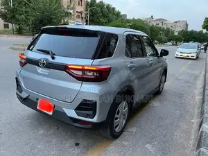 Toyota Raize 2021 Compact SUV - Fresh Import Luxury Crossover