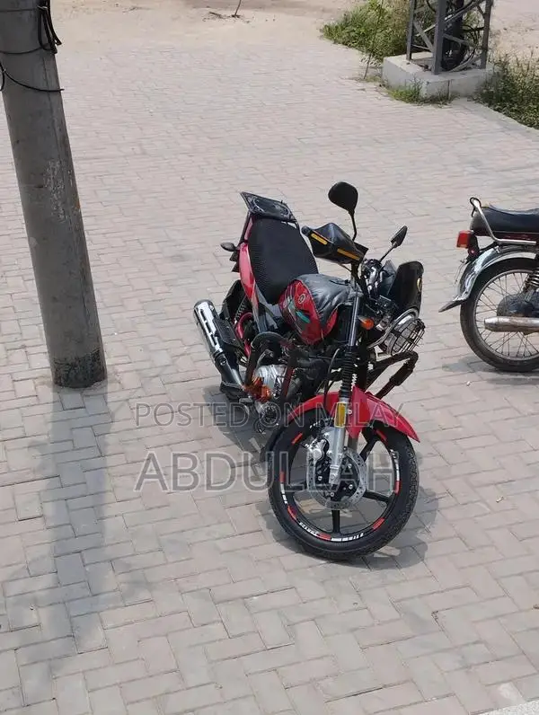 Yamaha Model YB 125Z-DX Year 2022 KM's Driven 27,000 Bike First Owner