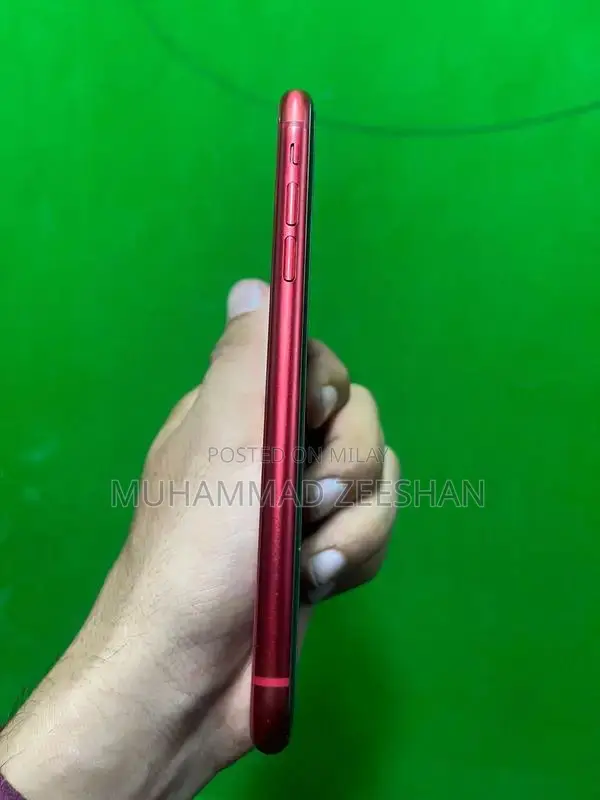 Factory Unlocked iPhone 11 with Good Battery Health