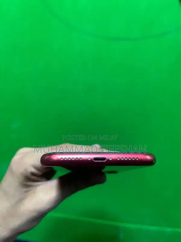 Factory Unlocked iPhone 11 with Good Battery Health