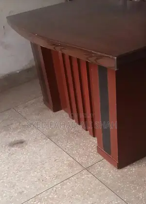 2 Office used table
