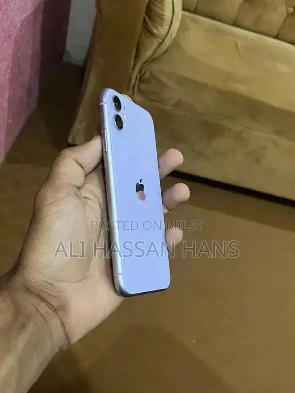 I phone 11  condition 10 by 9