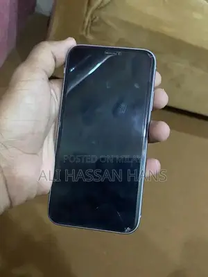 I phone 11  condition 10 by 9