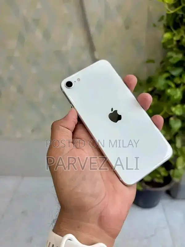 Apple iPhone SE 2020 64GB Smartphone, Pristine Condition