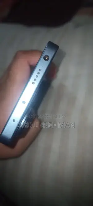 High-Performance Mid-Range Smartphone with Large Storage