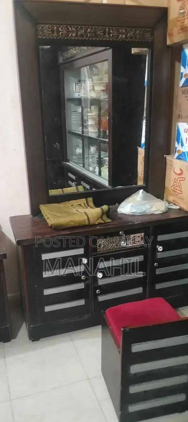 Furniture Item in Very Good Condition