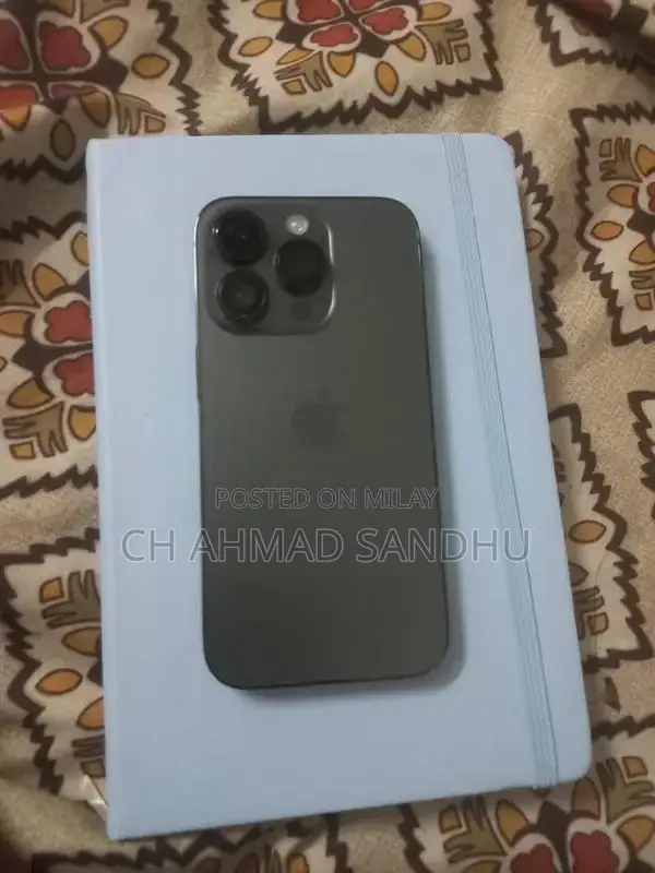 Apple iPhone 14 Pro 256GB Unlocked Smartphone