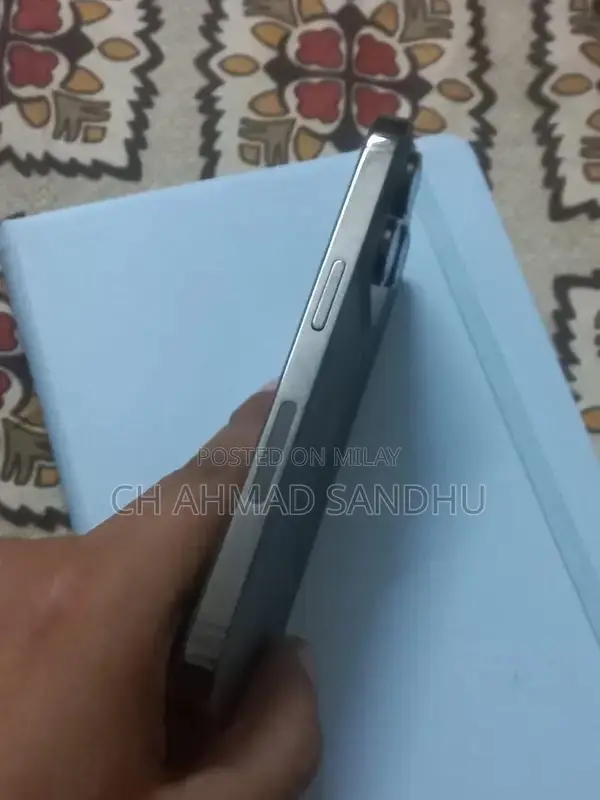 Apple iPhone 14 Pro 256GB Unlocked Smartphone