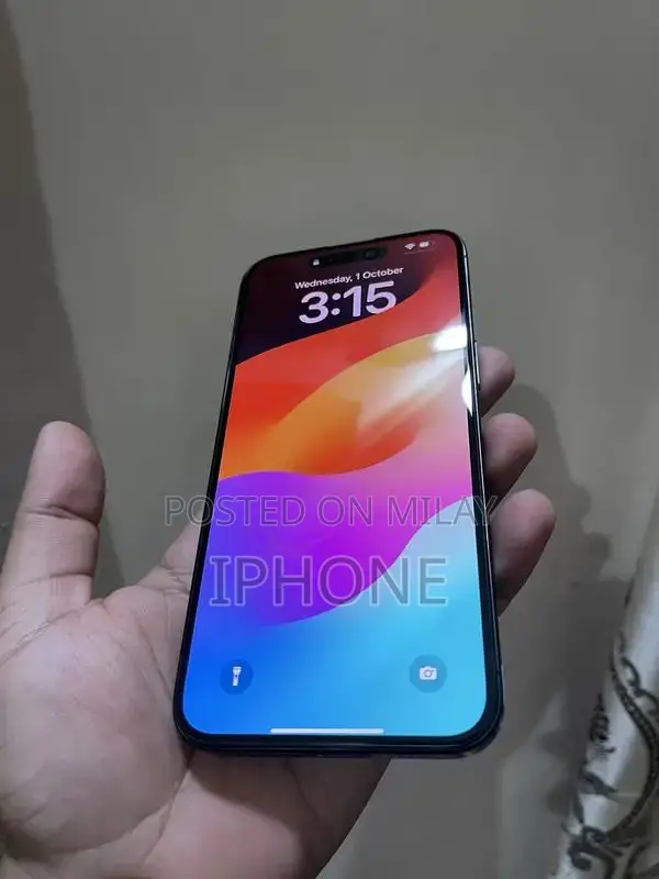 256GB iPhone 15 Pro Max Pristine Condition