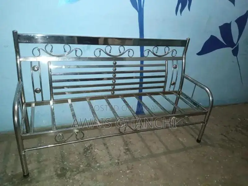 cell for 3 seater still sofa