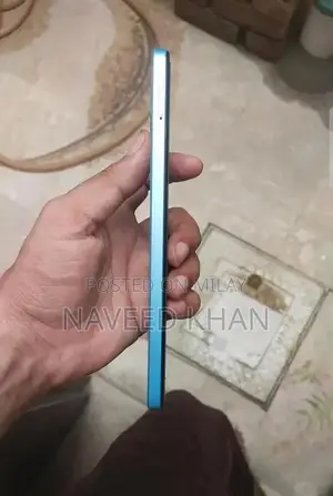 Compact Smartphone with Multiple Connectivity Options