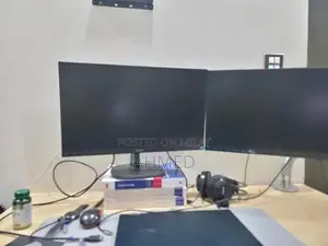 Photo - Lenovo 24 Inches 2k 75Hz IPS FreeSync USB-C Speaker