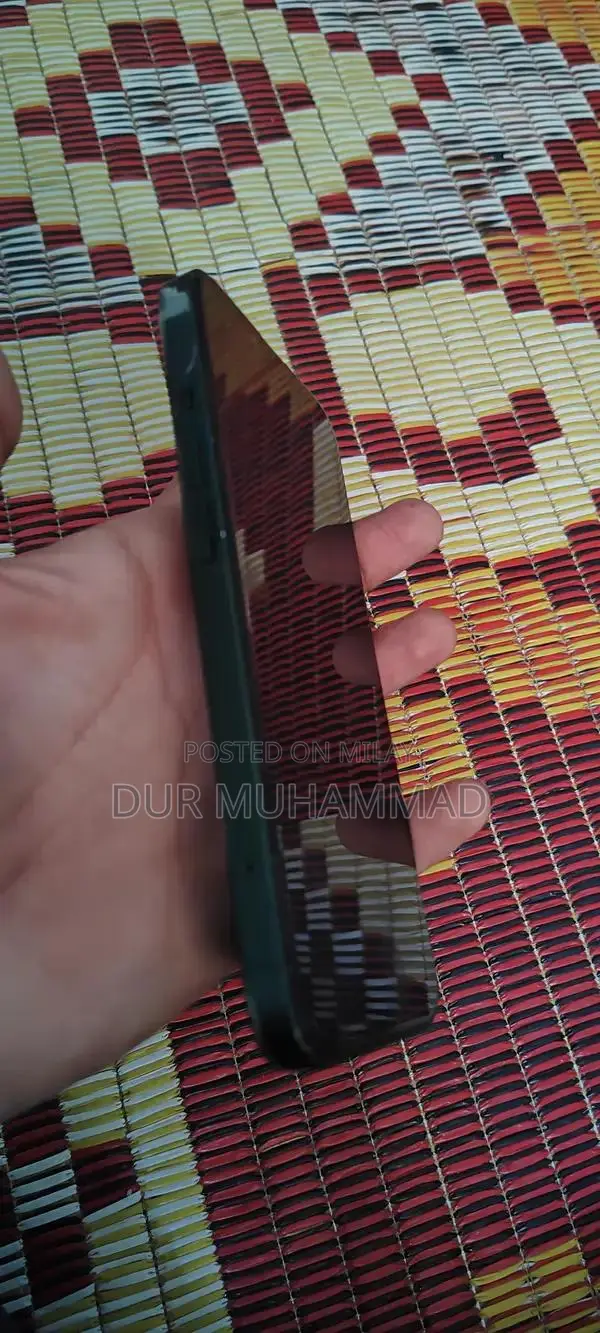 Apple Smartphone 128GB Storage High Performance