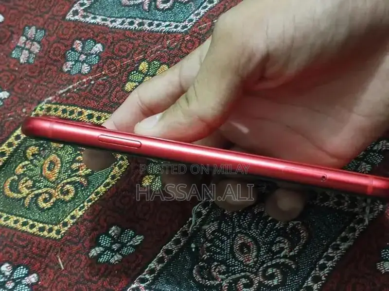 iPhone 11 red color