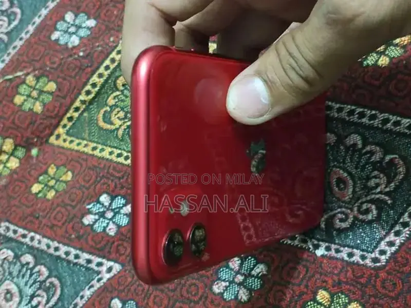 iPhone 11 red color