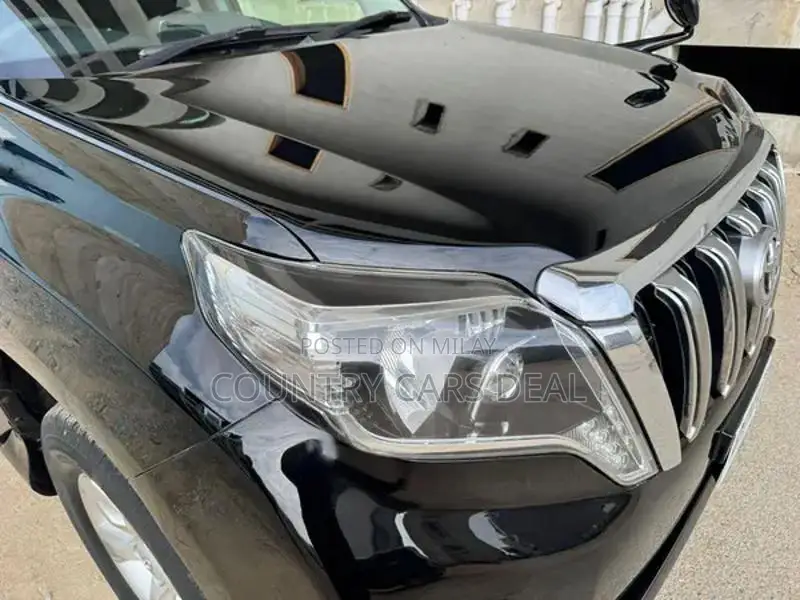 Toyota Landcruiser Prado TX 7-Seater SUV
