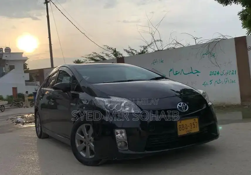 Toyota Prius G Touring Package Hybrid Sedan