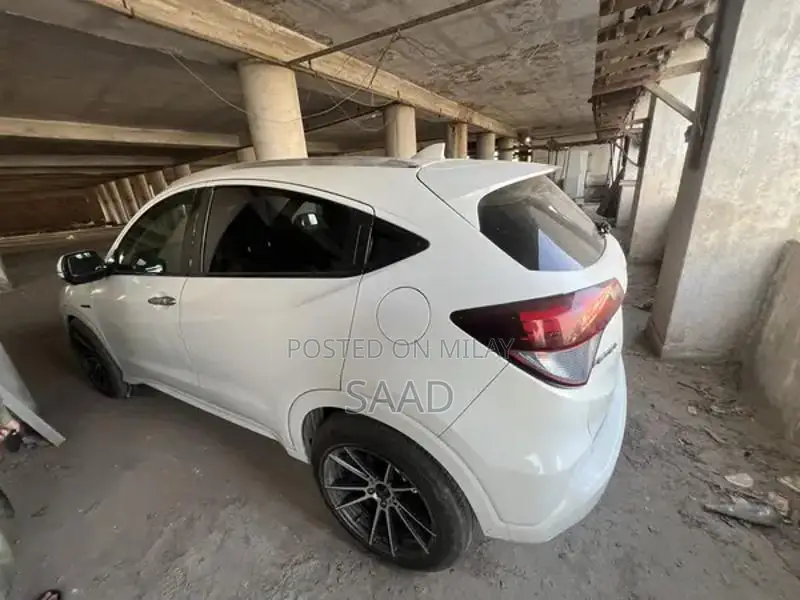 Honda vezel Z sensing