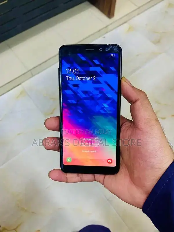 Samsung Galaxy A8 Smartphone - 3GB RAM, 32GB Storage, Black