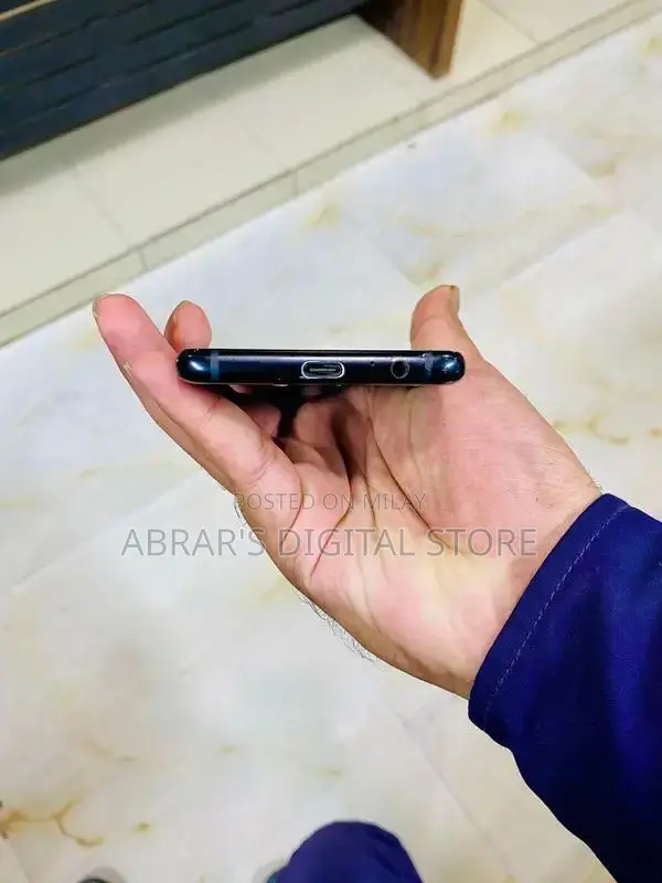 Samsung Galaxy A8 Smartphone - 3GB RAM, 32GB Storage, Black