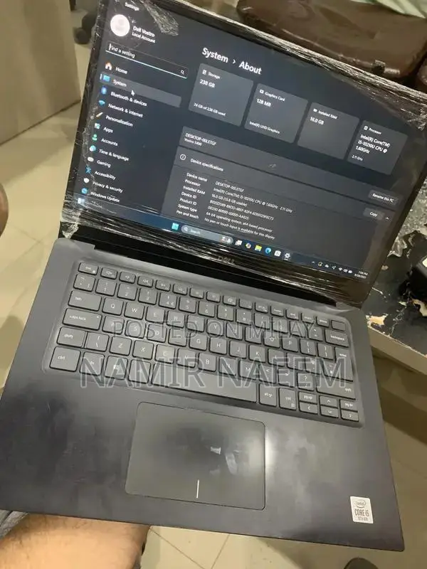 Dell Vostro 5490 Ultrabook - 10th Gen Intel Core i5