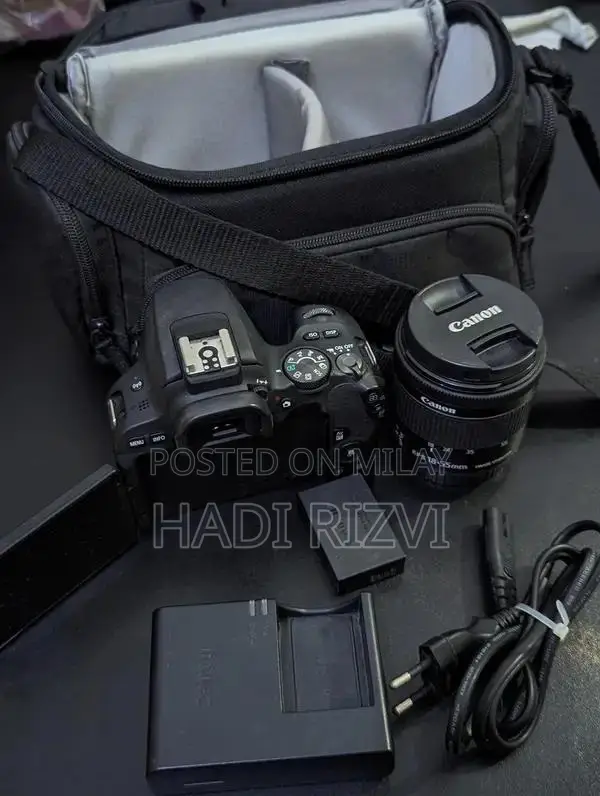 Canon EOS 200D DSLR Camera with 18-55mm Zoom Lens