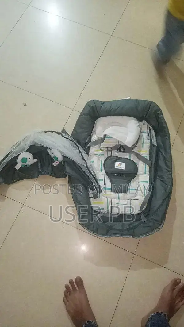 Baby Swing with Remote Control, Multiple Features, Bluetooth Music