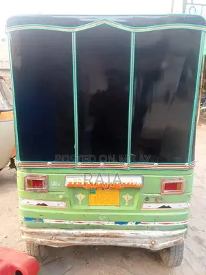 Asian Rikshwaaa Vehicle with Multiple Engine Options