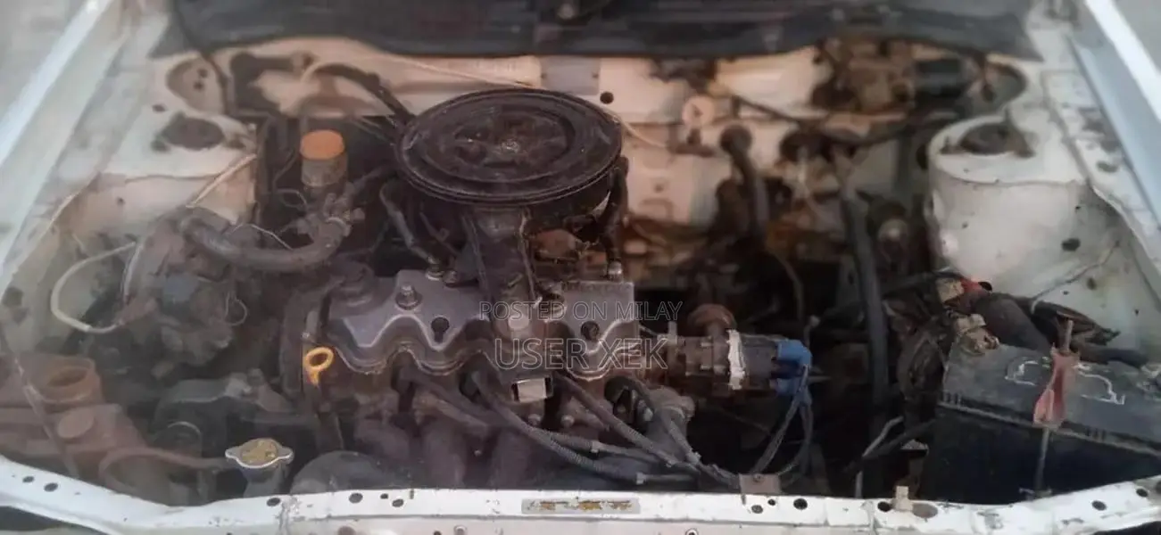 Nissan Sunny B13 Saloon - London Import 1992/93