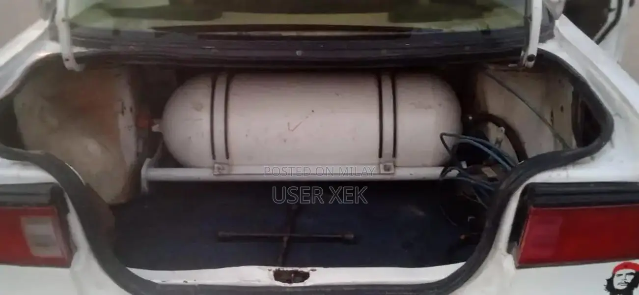 Nissan Sunny B13 Saloon - London Import 1992/93