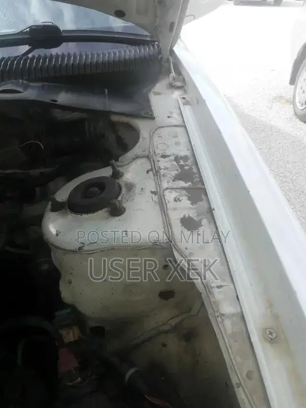 Nissan Sunny B13 Saloon - London Import 1992/93