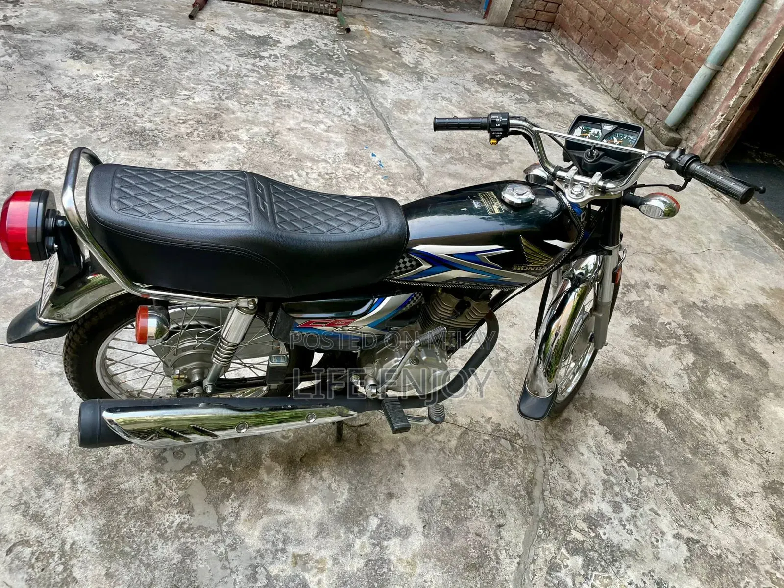 Honda 2025 Black