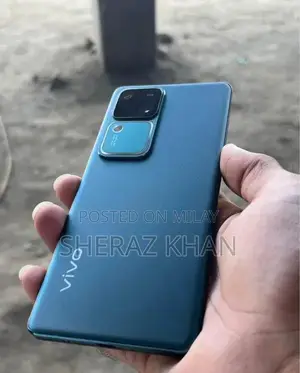 Premium Smartphone with Full Accessories and Fast Charging