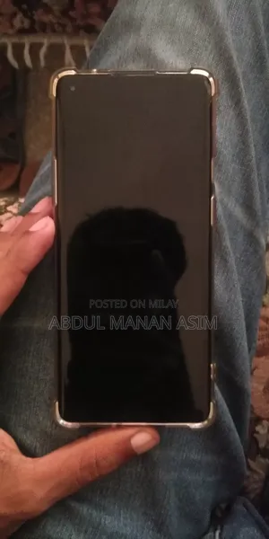 Photo - OnePlus 8 Pro 256 GB Blue