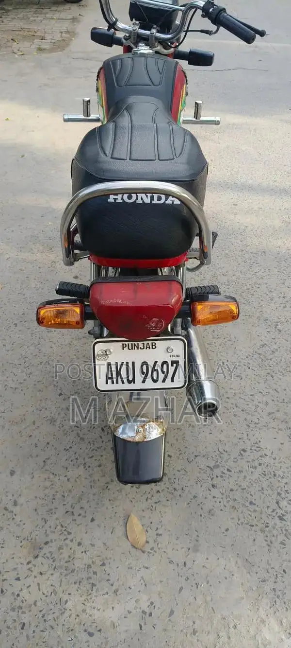 Honda CD 70 Motorcycle - Pristine Condition Classic Bike