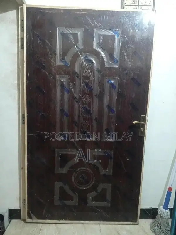 Wooden Door - 45x80 cm Compact Entryway Solution