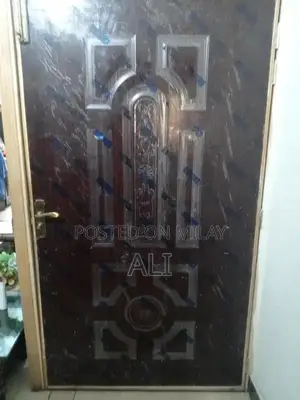 Wooden Door - 45x80 cm Compact Entryway Solution