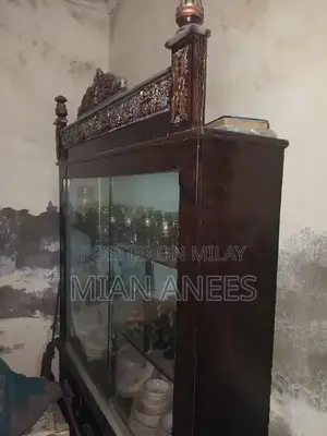 Photo - Lightly Used Headboard - Great Condition, Only 3 Years Old