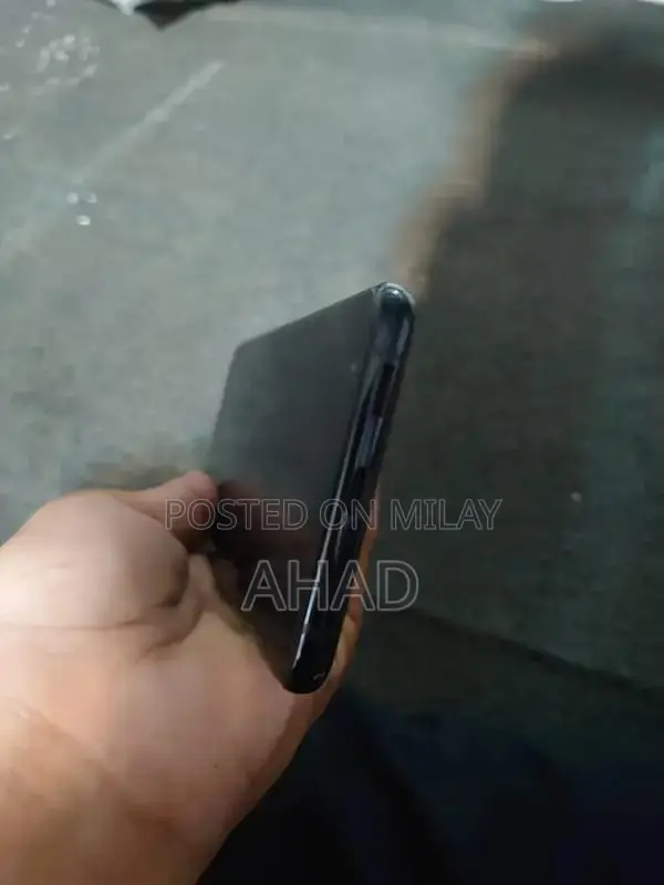 s20+ 8+8 128gb    10/9 condition   urgent sale