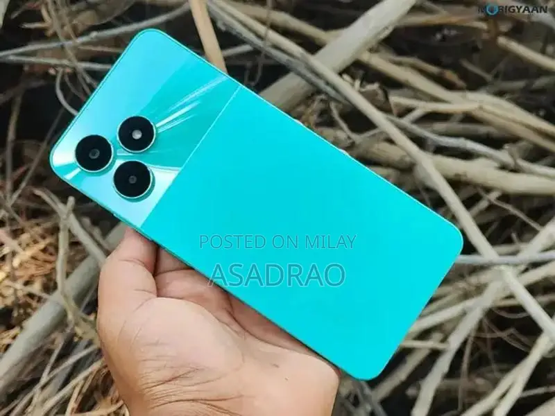 Compact Smartphone with 4GB RAM and 64GB Storage