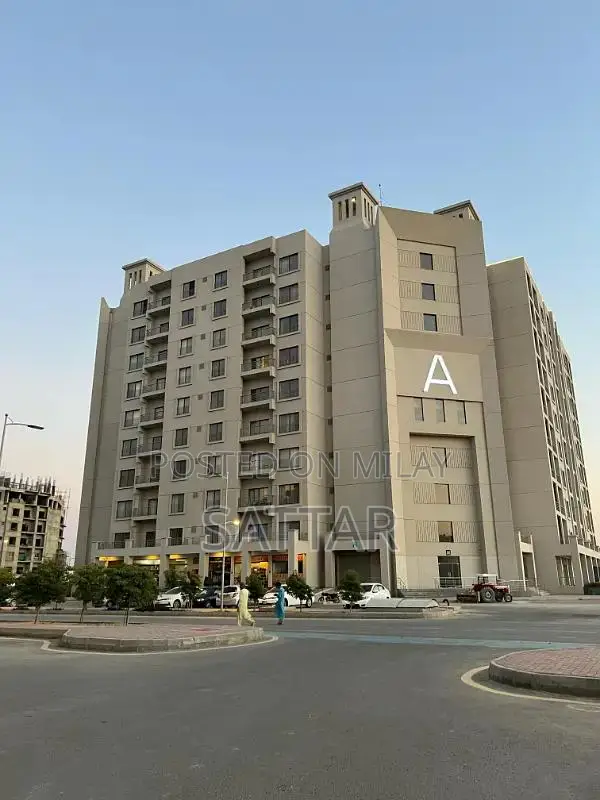 540sq Ft 1BHK Luxury Flat Available On INSTALLMENTS. Paragon Towers Ar