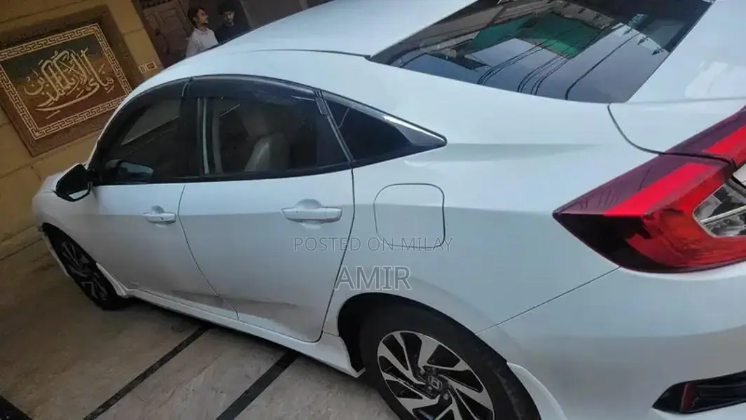 Honda Civic IVTEC Oriel 2018 Sedan Automatic