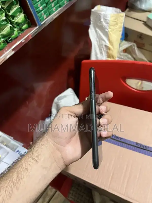 11promax non pta black colour battry healt 77 256 gb