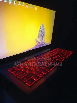 Lenovo IdeaPad Y500 Gaming Laptop with High Performance Specs