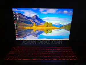 Lenovo IdeaPad Y500 Gaming Laptop with High Performance Specs
