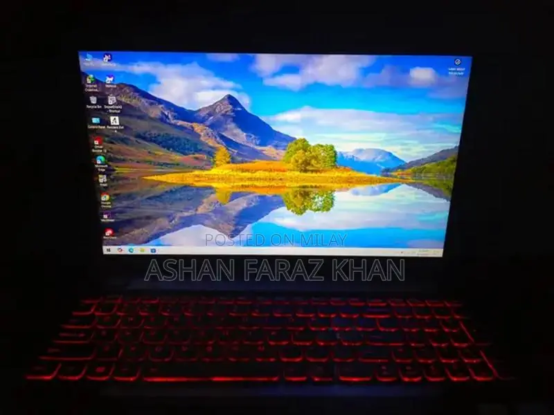Lenovo IdeaPad Y500 Gaming Laptop with High Performance Specs